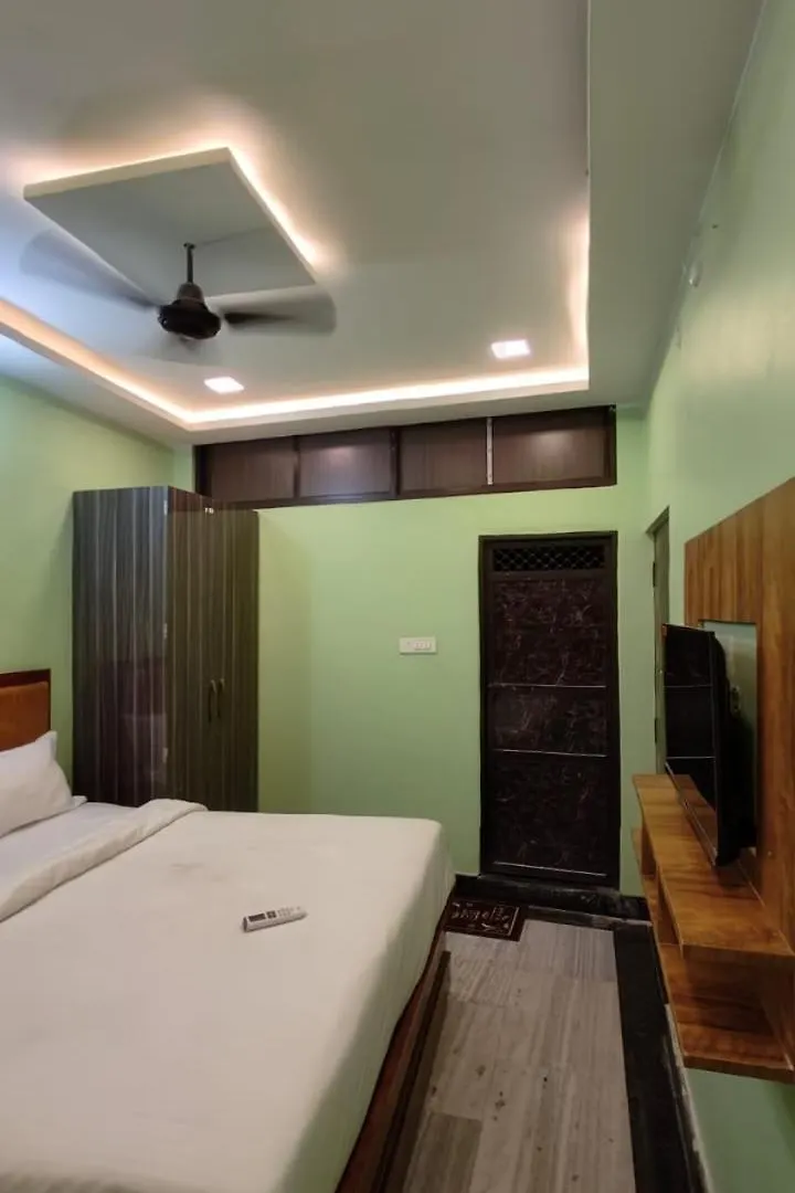 Guest house Aditya Residency Varanasi